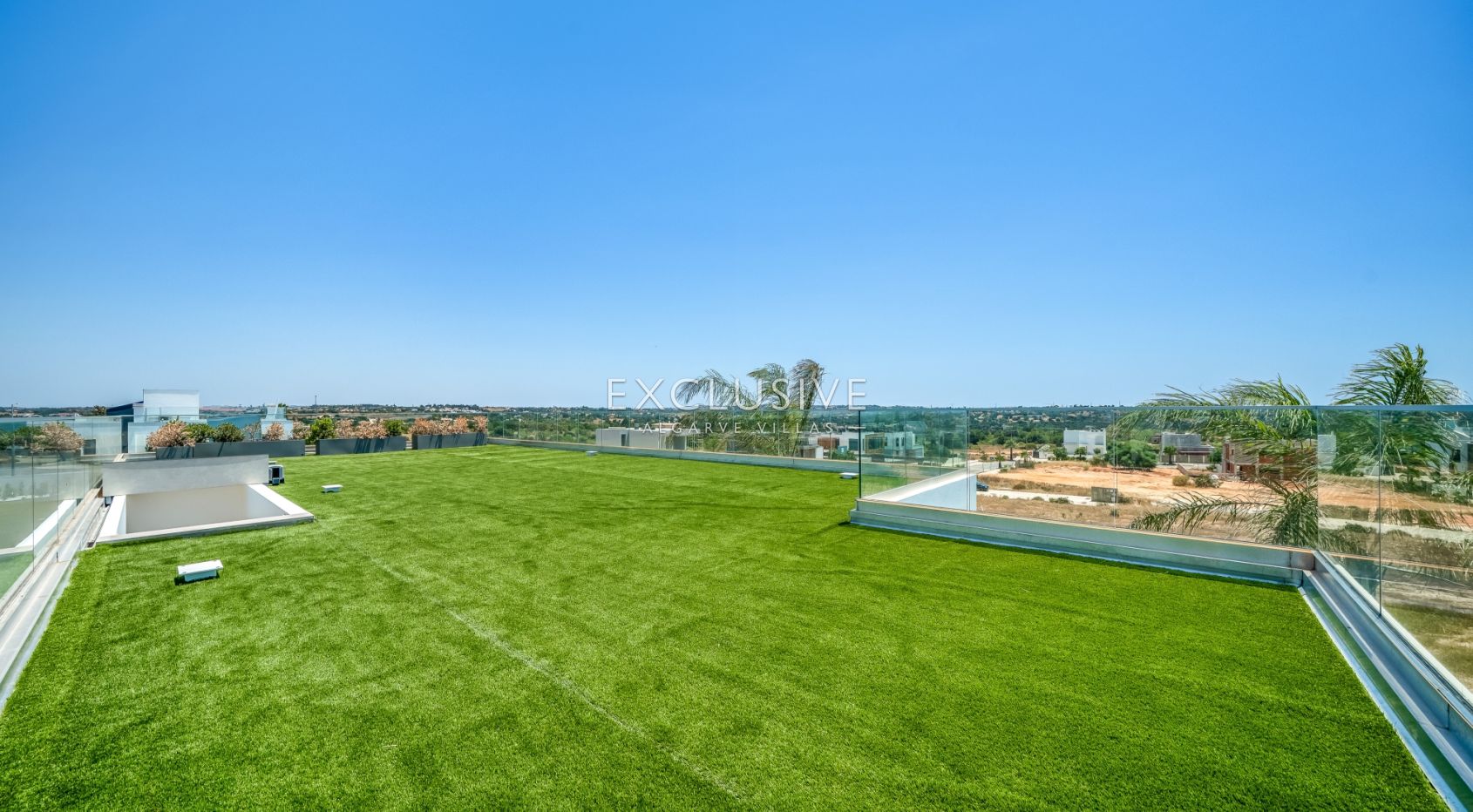 Neue Luxusvilla mit 4 Schlafzimmern und Pool in Encosta Dourada, Pêra, Algarve