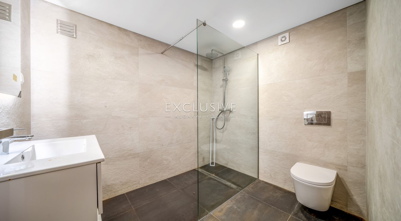 Neue Luxusvilla mit 4 Schlafzimmern und Pool in Encosta Dourada, Pêra, Algarve