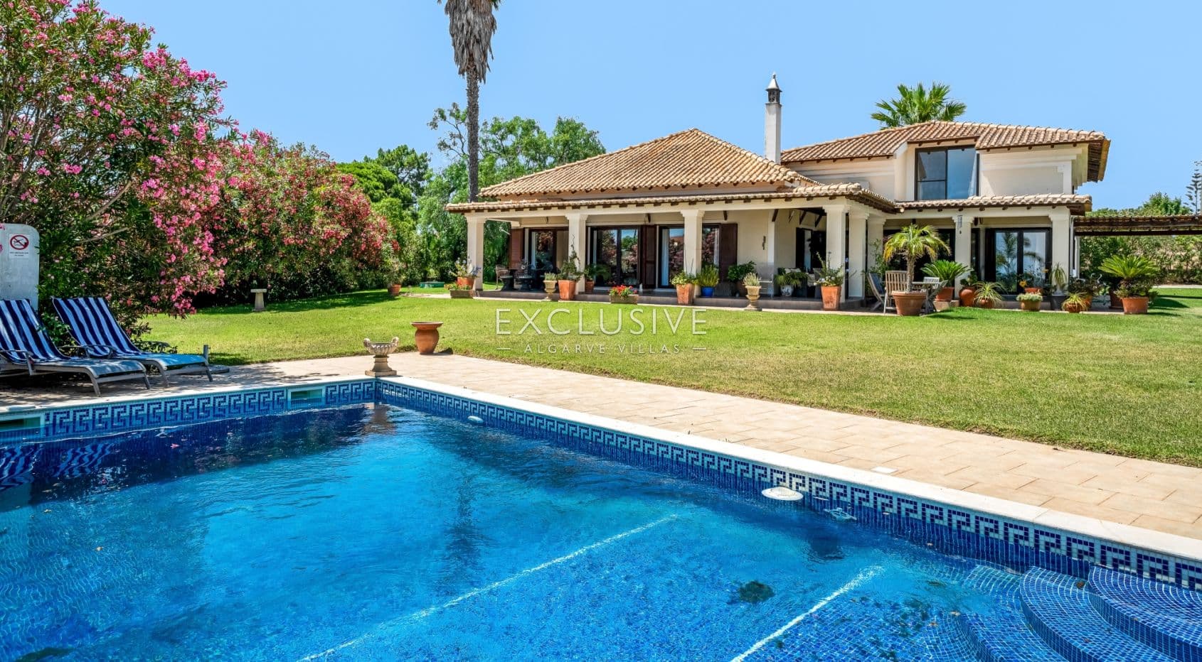 Farm house style property in Caramujeira Algarve-1