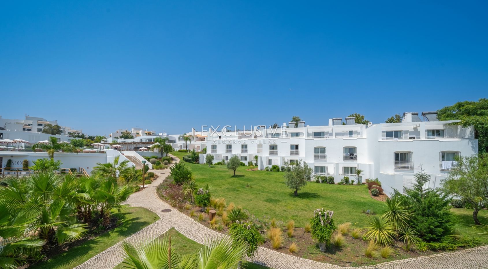 Touristisches Stadthaus in Albufeira mit Meerblick und Resort-Einrichtungen