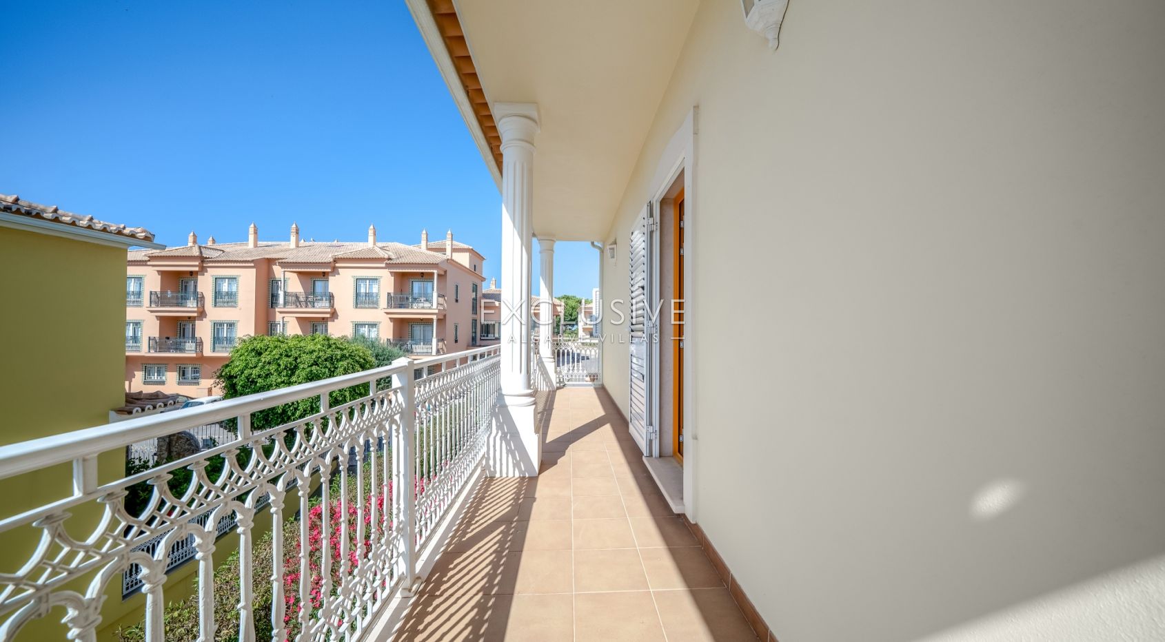 Villa mit Meerblick in Santa Eulália, nur wenige Gehminuten vom Strand entfernt, Albufe