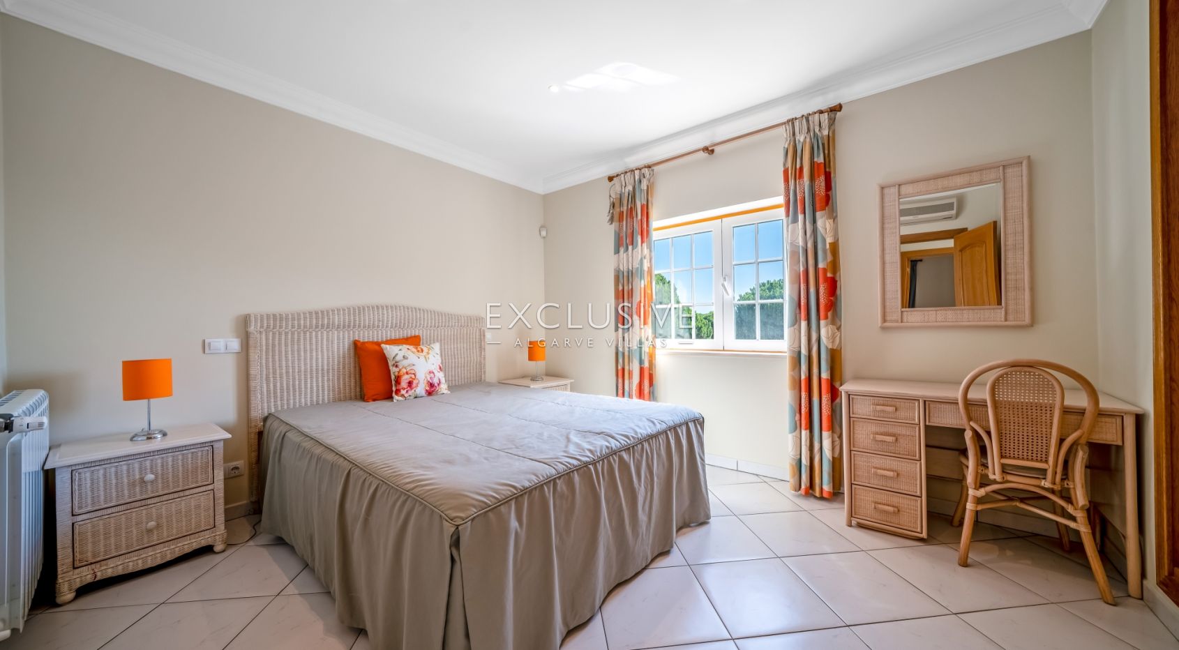 Villa mit Meerblick in Santa Eulália, nur wenige Gehminuten vom Strand entfernt, Albufe