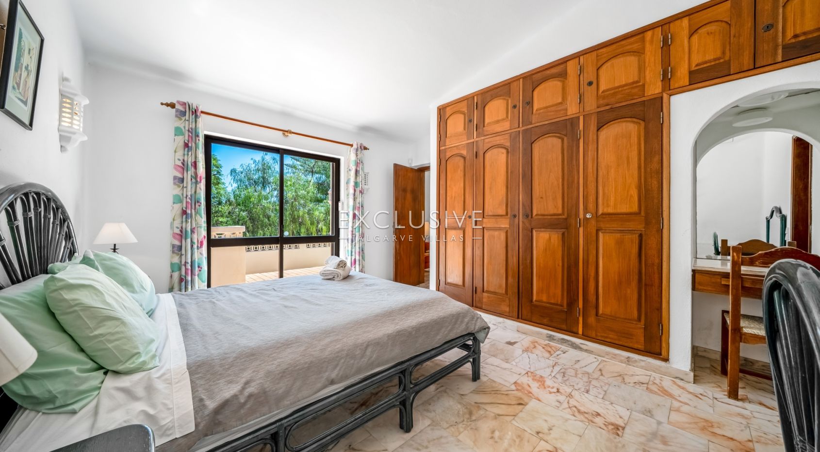 Villa mit 4 Schlafzimmern und Meerblick in Carvoeiro, mit großem Garten, einschließlich
