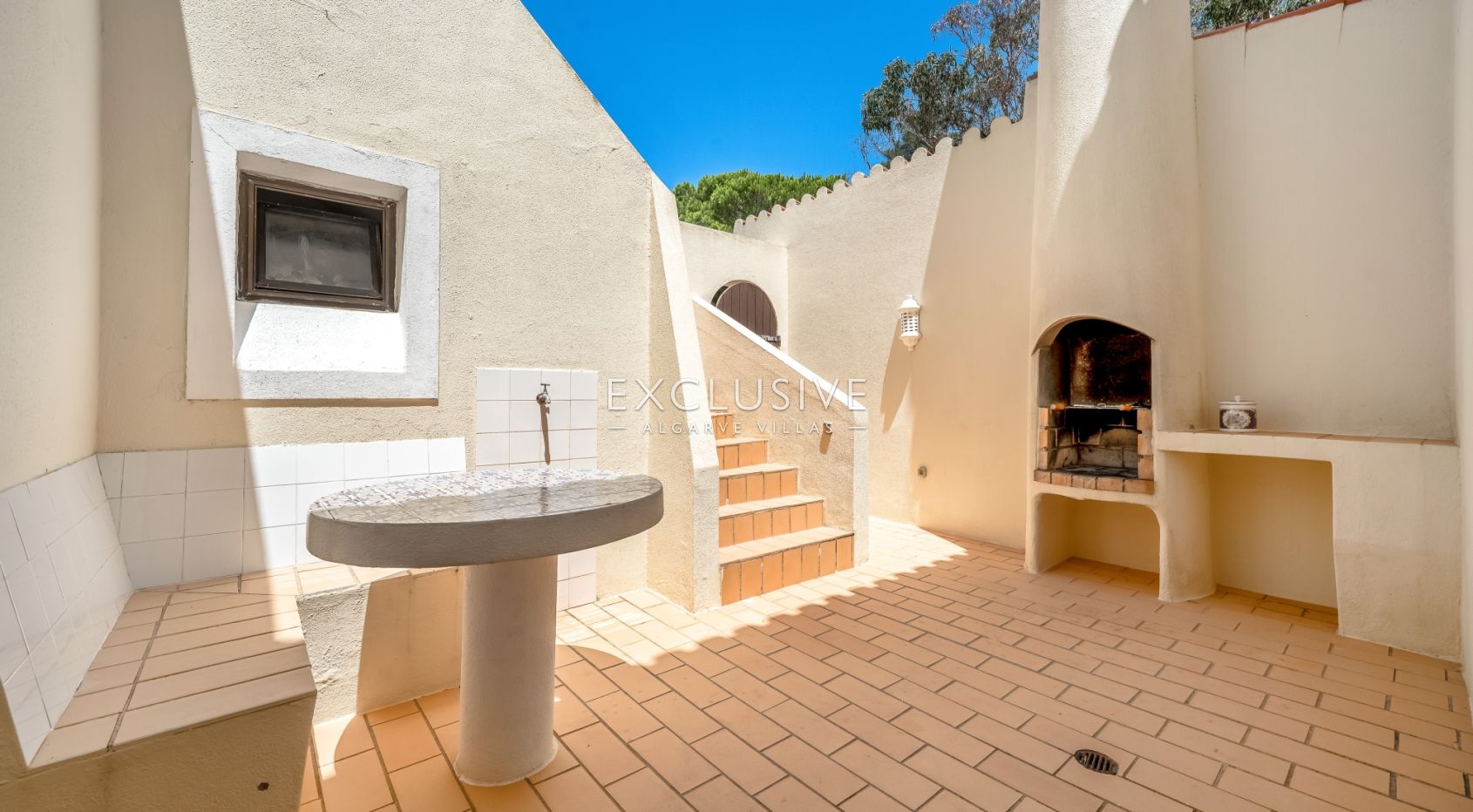Villa mit 4 Schlafzimmern und Meerblick in Carvoeiro, mit großem Garten, einschließlich