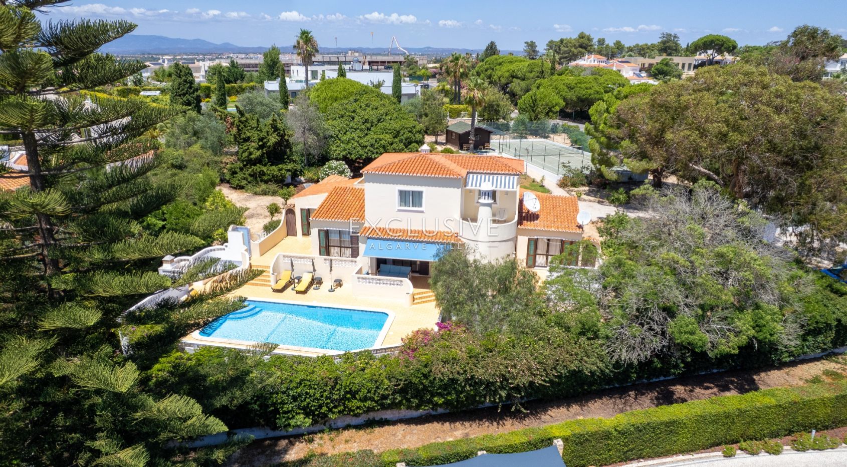 Villa mit 4 Schlafzimmern und Meerblick in Carvoeiro, mit großem Garten, einschließlich