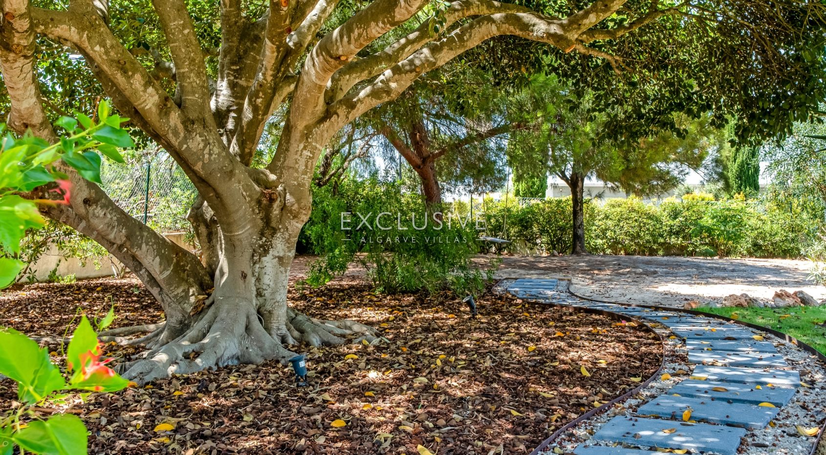 Villa mit 4 Schlafzimmern und Meerblick in Carvoeiro, mit großem Garten, einschließlich