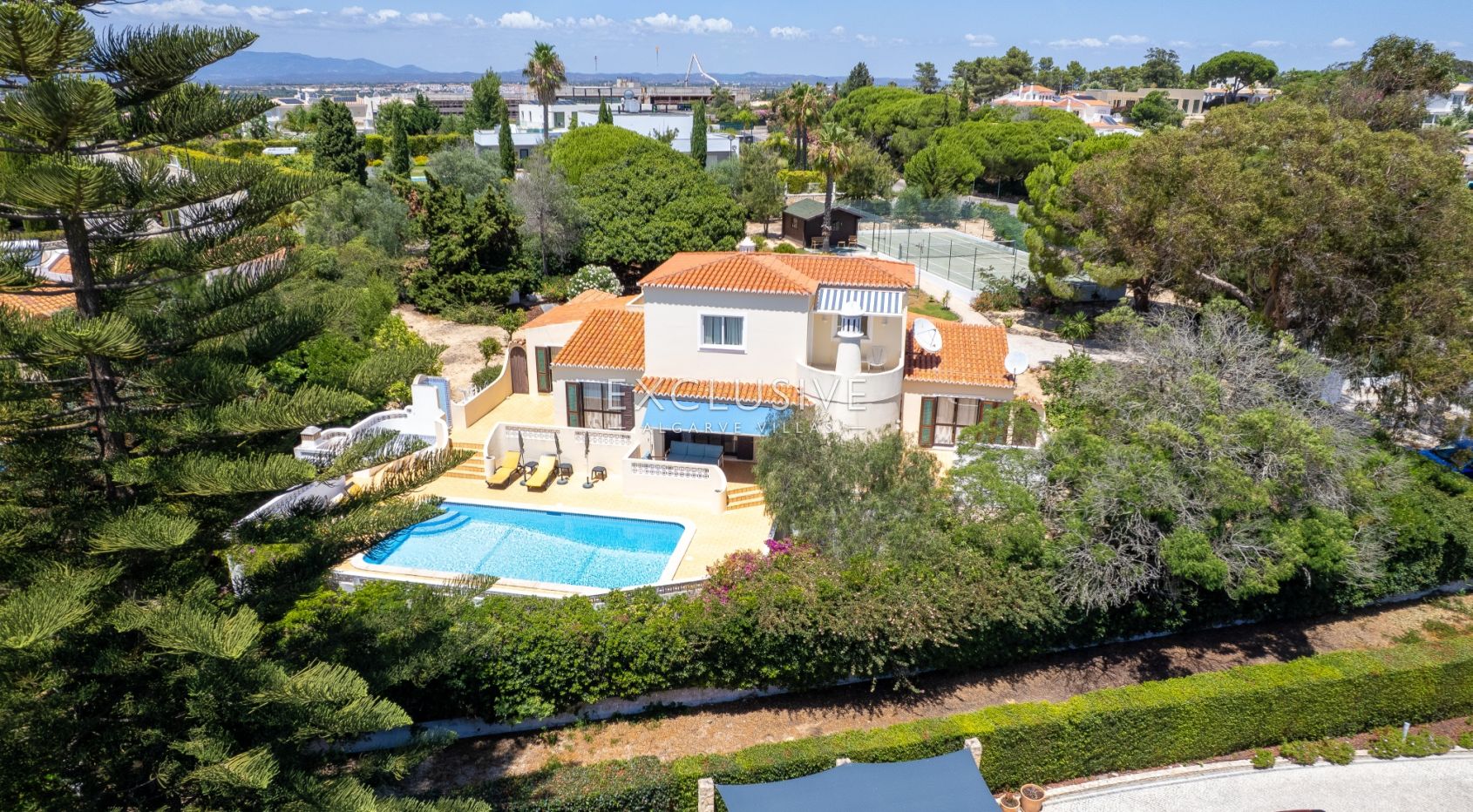 Villa mit 4 Schlafzimmern und Meerblick in Carvoeiro, mit großem Garten, einschließlich