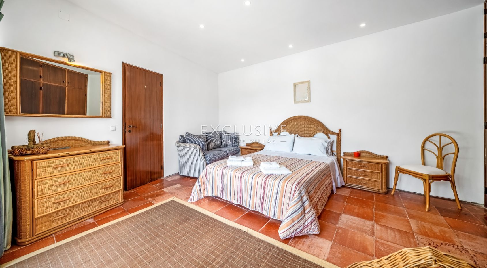 Renovierungsbedürftige Villa mit Meerblick in Falfeira, Lagos