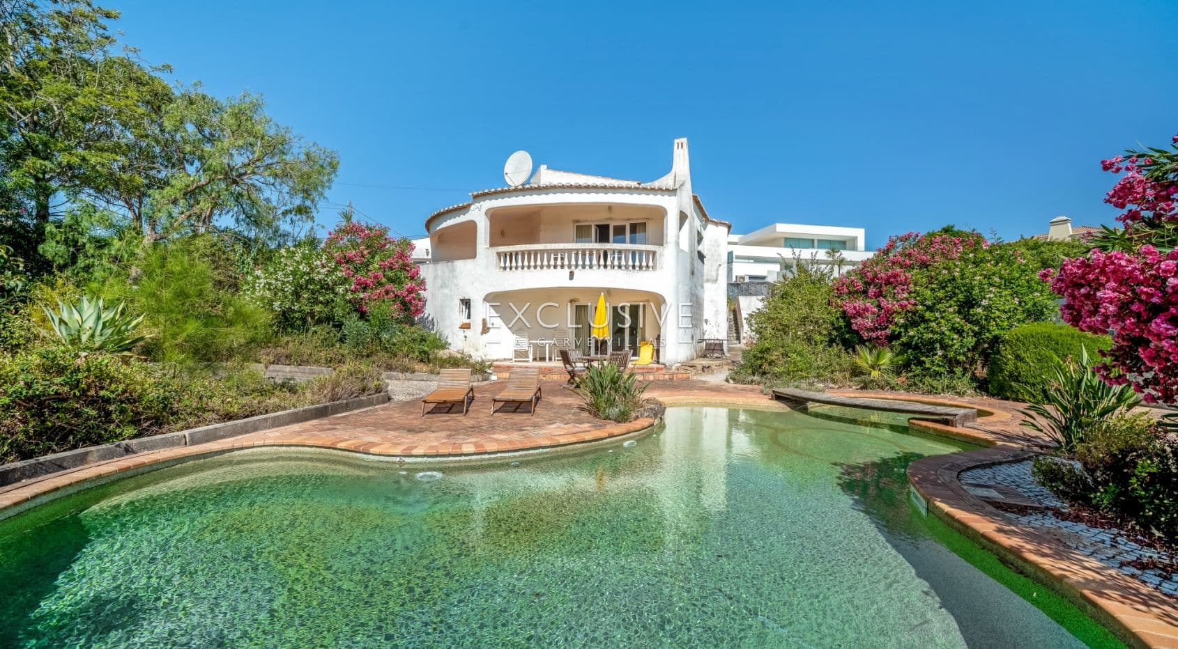 Renovierungsbedürftige Villa mit Meerblick zu verkaufen in Falfeira, Lagos
