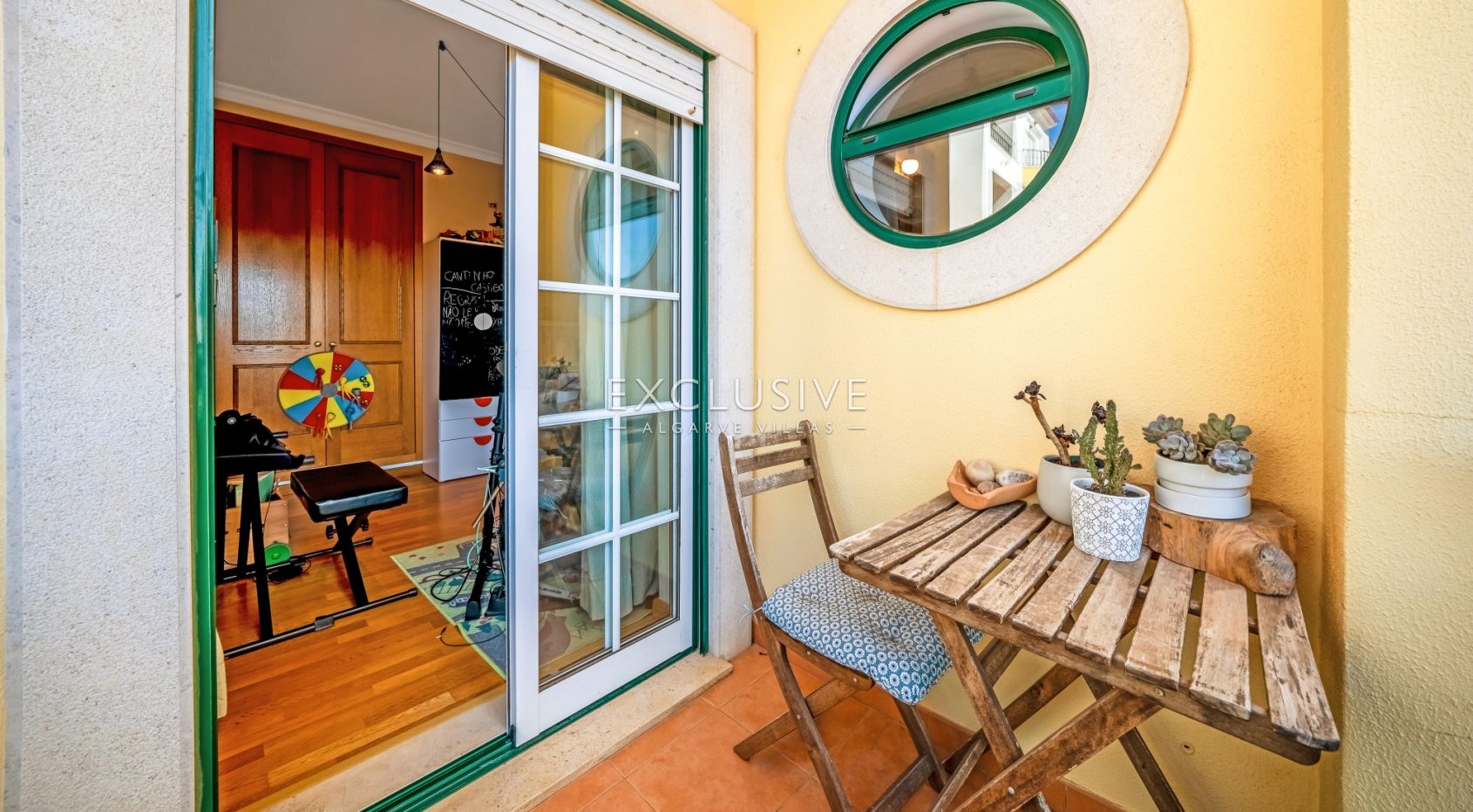 3-Zimmer-Wohnung mit Meerblick in Lagos an der Algarve, mit Garage und Aufzug