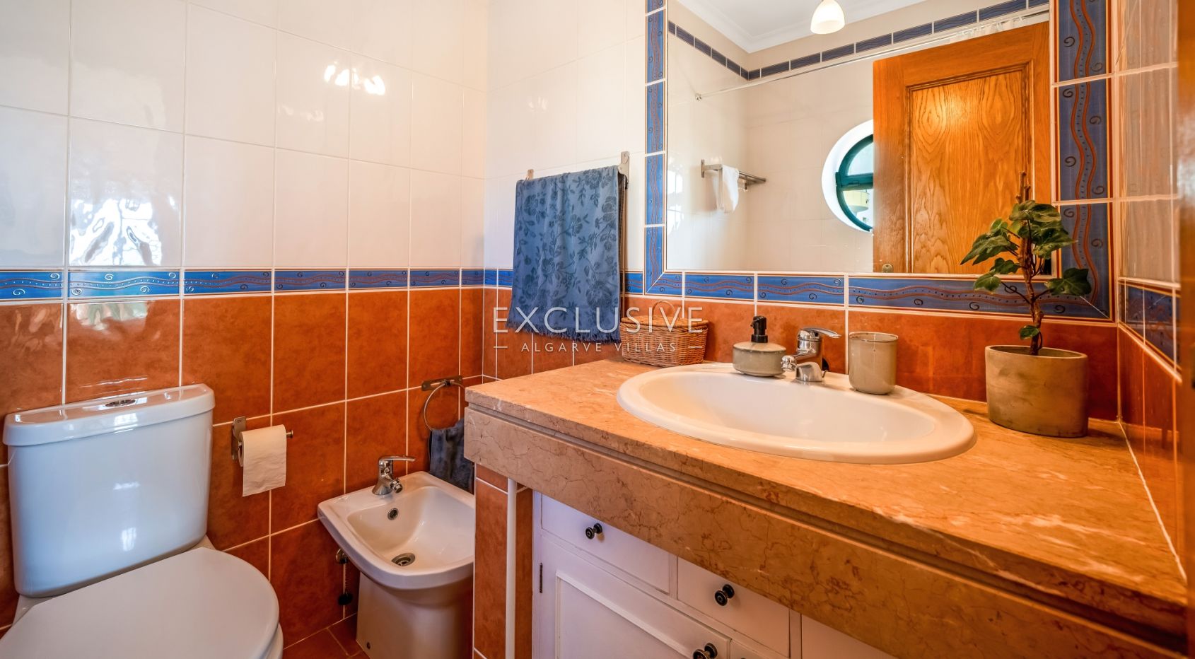 3-Zimmer-Wohnung mit Meerblick in Lagos an der Algarve, mit Garage und Aufzug
