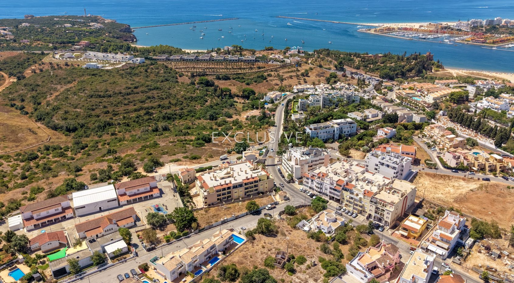 5 bedroom villa in Ferragudo - Walking distance to the beach