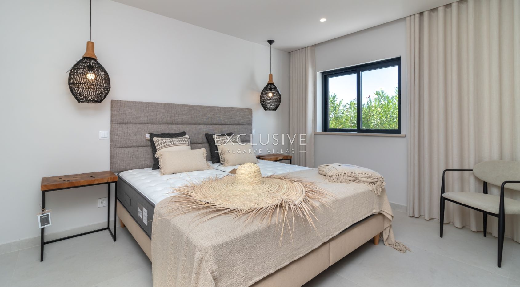 5 bedroom villa in Ferragudo - Walking distance to the beach