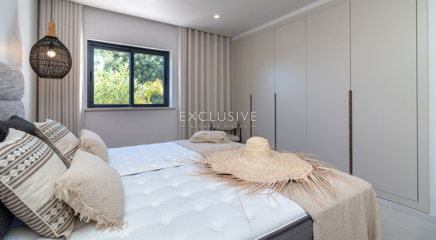 5 bedroom villa in Ferragudo - Walking distance to the beach