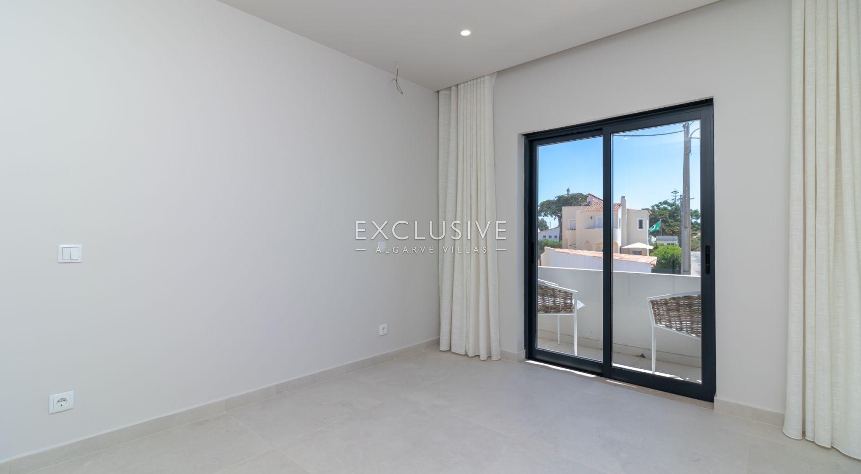 5 bedroom villa in Ferragudo - Walking distance to the beach