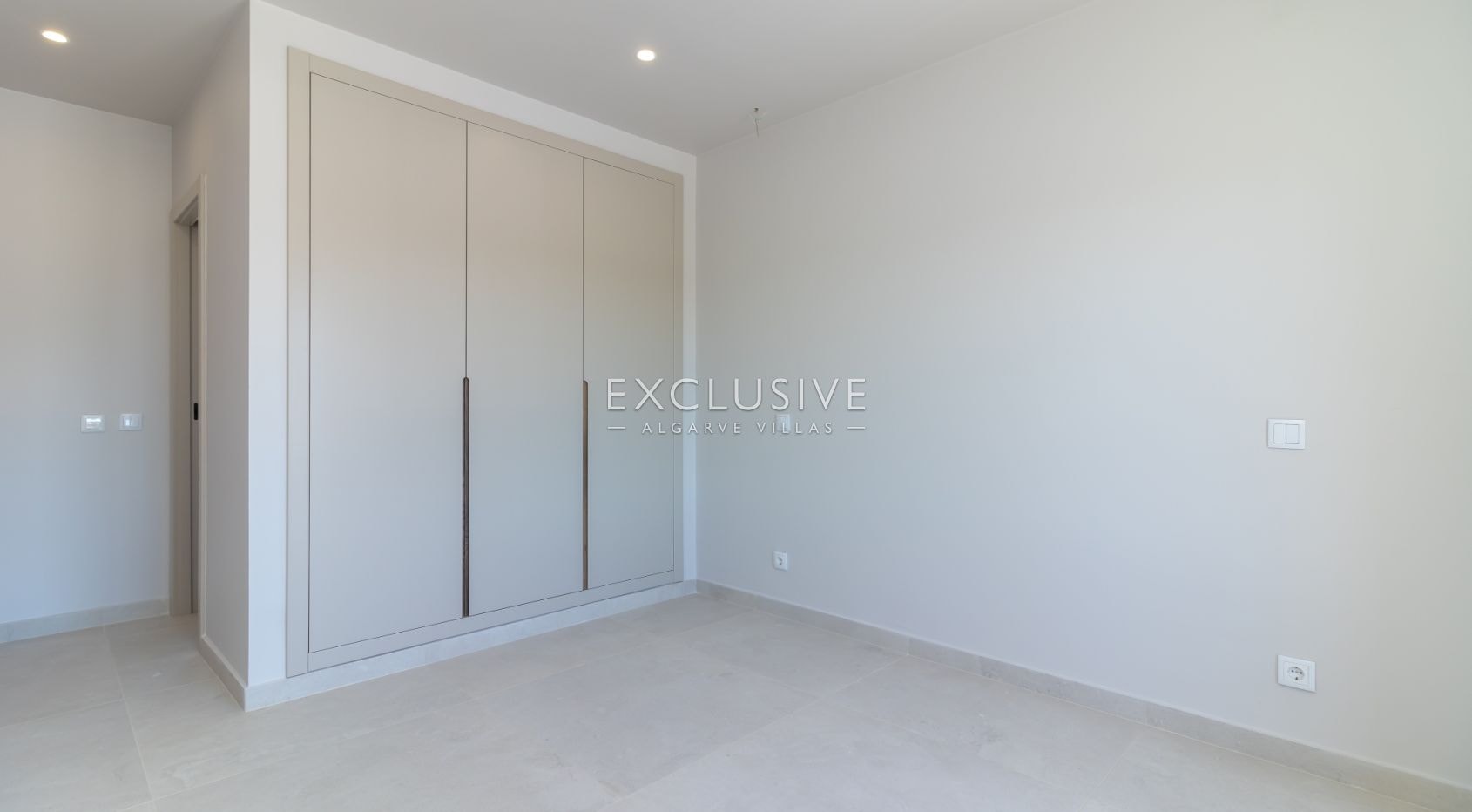 5 bedroom villa in Ferragudo - Walking distance to the beach