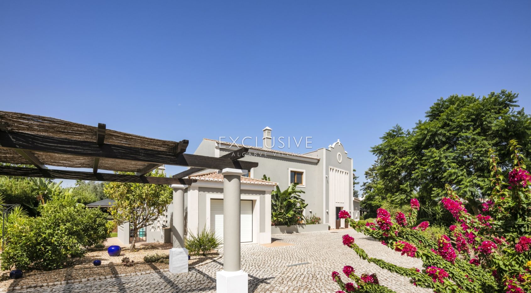 Villa mit Blick auf den Golfplatz, 5 Schlafzimmer, Golfresort in Carvoeiro auf doppeltem Grundstück