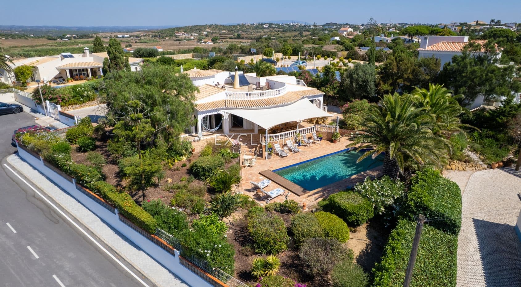 Charmante villa de 4 chambres offrant une vue imprenable sur l'océan, près de Praia da Luz et de Bur-1