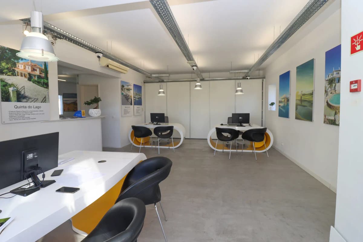 Exclusive Algarve Villas Lagoa Office Image 3