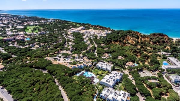 Buying a Golf Property in Algarve - Resorts from East to West