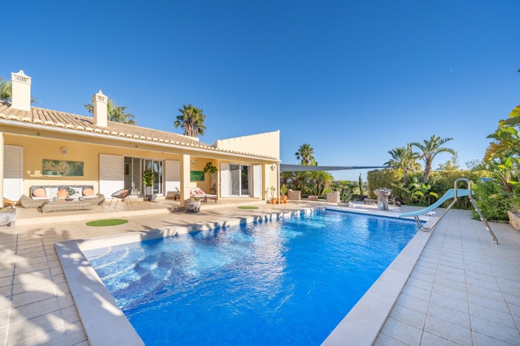 4 Bedroom Countryside Residence For Sale in the outskirts of Lagos, Algarve