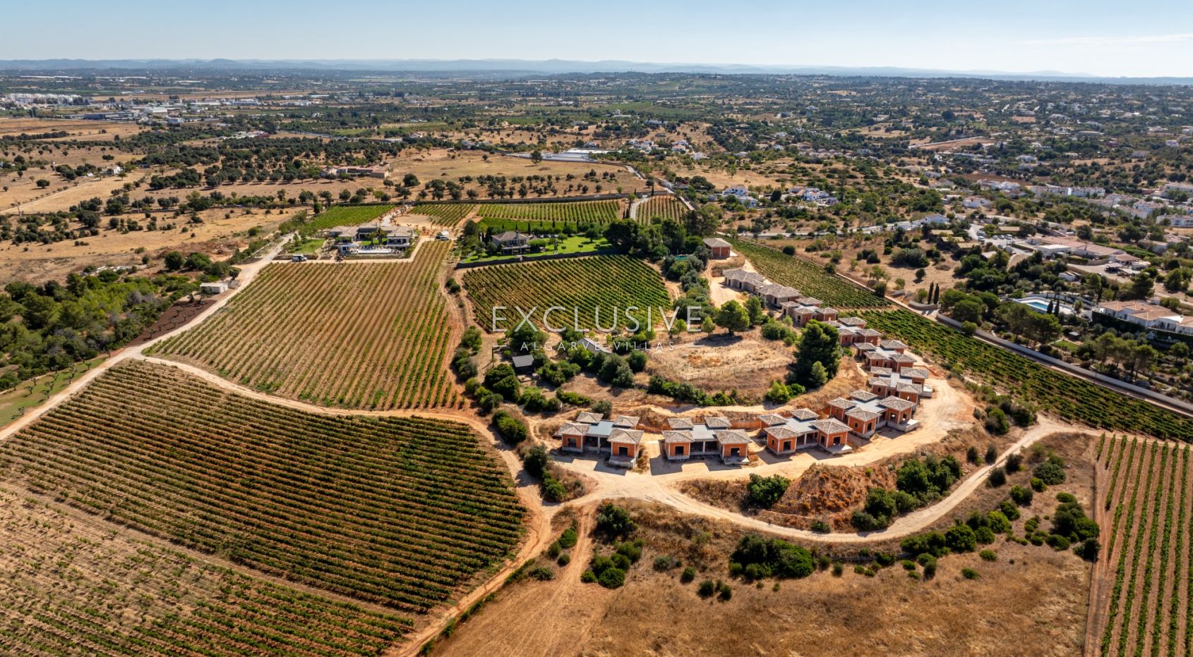 Villa in Carvoeiro - view 1